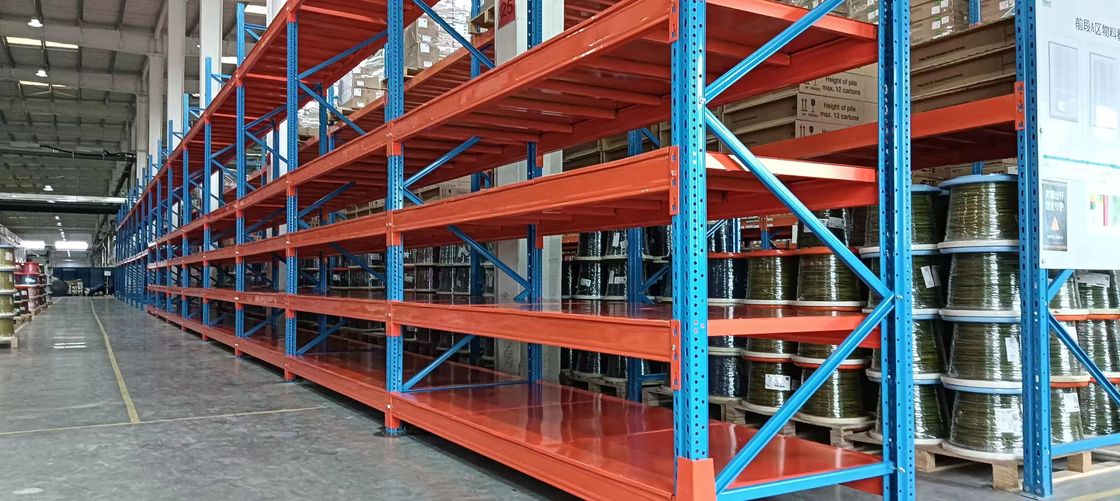 Protecção contra corrosão Racks de armazenamento de metais industriais para soluções de armazenamento versáteis