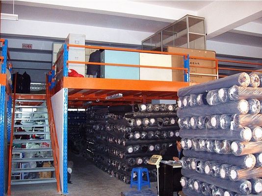 Sistemas de mesaninas industriais personalizados para pisos de mesaninas de paletes de vários níveis