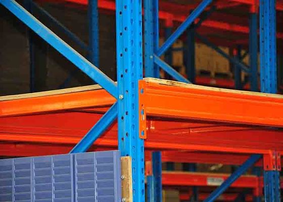 Q235B Estantes de armazenagem de aço para armazenagem pesada com placas de contraplacado