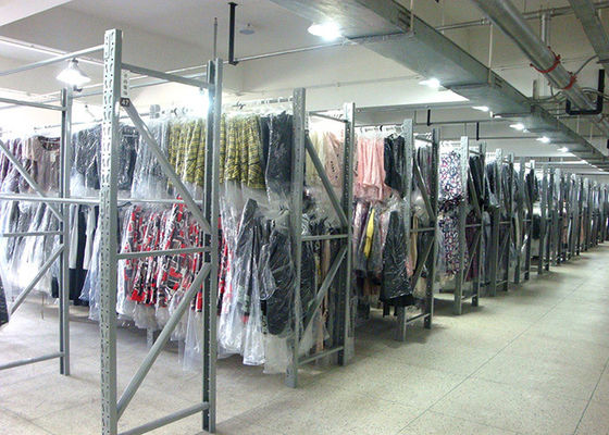 Armazéns anti-corrosivo de carga leve Armazéns comerciais de paletes para vestuário
