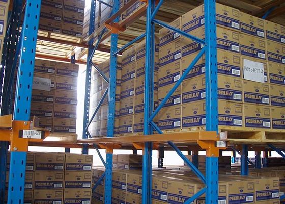 5000 mm Dispositivo de alto volume em estantes de paletes laminados a frio para armazém
