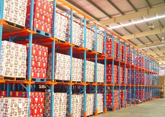 Dispositivo de rolamento a frio personalizado em estantes de paletes para armazenagem industrial
