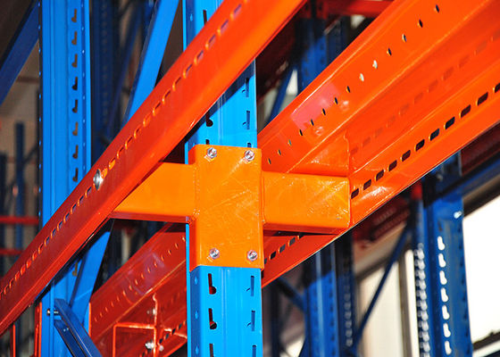 Acionamento de aço em racks de paletes de carga pesada sistema de armazenamento racks de metal