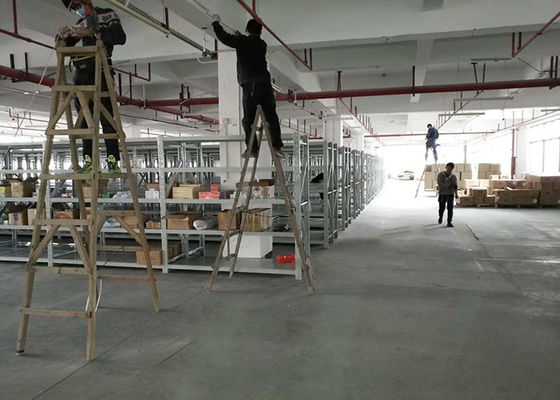 Sistemas de armazenagem de racks de paletes de carga leve de vários níveis para uso industrial / comercial