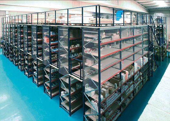 Rack industrial de vários níveis Mezanino suportado personalizado com proteção de malha de arame