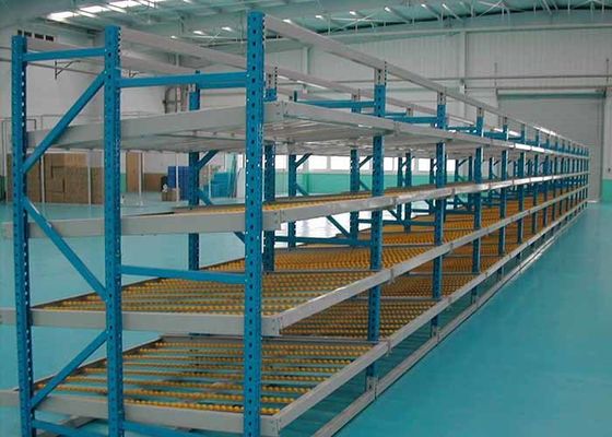 Estacas de armazenamento de aço industrial montadas, sistemas de estantes de paletes de fluxo de gravidade