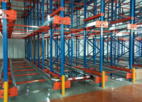 Sistema de armazenamento de transporte industrial personalizado com viga de aço de alta densidade / rivet de aço