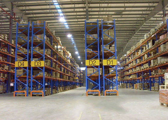 Estacas de armazenamento de aço industrial ajustáveis 1000 kg/palete