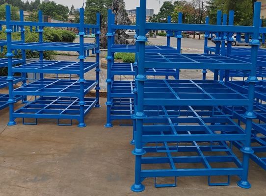 Armazéns de armazenagem de metais industriais de colocação em empilhadeira
