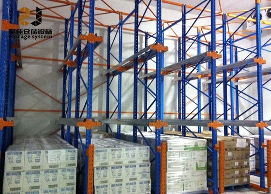 Sistemas de estantes industriais de bebidas Revestimento em pó Estantes de paletes de corredor estreito