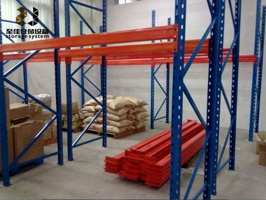 Montar / Soldar Estantes de Armazenagem de Metais Pesados Máximo 4500 kg por nível