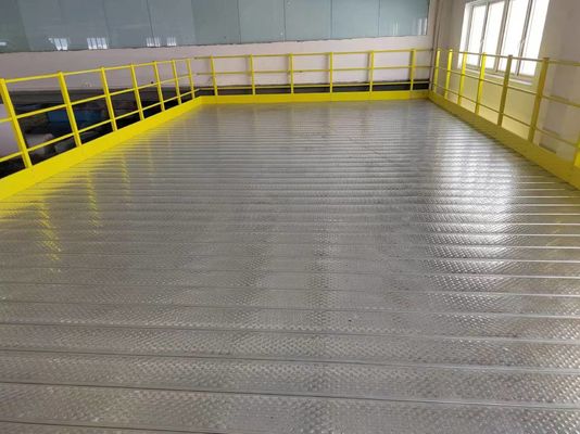 Ideias de pisos industriais de mezzanine modular maximizam espaço e produtividade